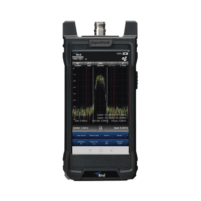 Analizador de Espectro Portátil SIGNAL HAWK, 9 KHz a 6 GHz, Incluye Estuches de uso Rudo y Ligero, Batería Li-Ion, Adaptador 12V, Lápiz Táctil, Adaptador USB-C a USB-A, Manual de Instrucción.