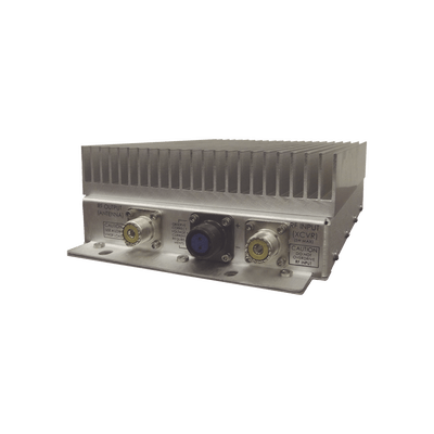 Amplificador Vehicular 136-174 MHz, Entrada 2-5W /Salida 100W, 18 Amp., UHF Hembras.