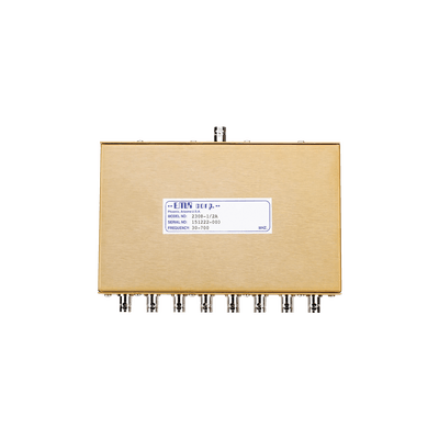 Divisor de Potencia EMR de 8 Vías, 30-700 MHz, 0.5 Watt, Conectores BNC Hembra.