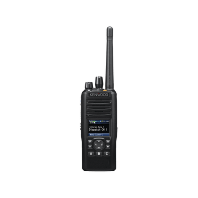 Radio portátil UHF 700/800 MHz, Digital NXDN-P25-DMR-Analógico, 3 W, Bluetooth, GPS, MicroSD, 1024 Canales, Incluye Batería, cargador, antena, y clip