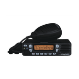 450-520 Mhz, 260 Canales, 45 W, IP54, GPS, Mensajería, Digital/Análogo. Incluye accesorios
