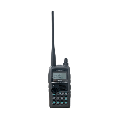 Tranceptor doble banda con GPS interconstruido, 144-440 MHz, 5W