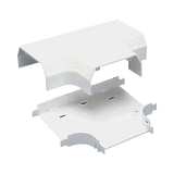 Accesorio en "T", para uso con canaleta T70, Material PVC Rígido, Color Blanco Mate