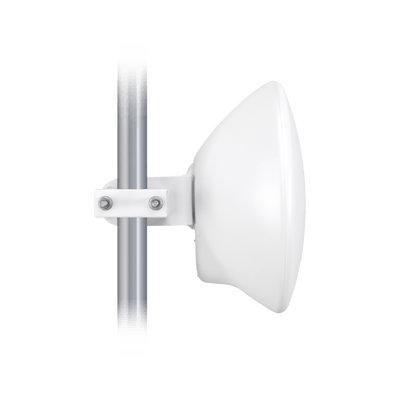 Cliente PtMP LTU™ Pro, 5 GHz (4.8 - 6-2 GHz) con antena integrada de 24 dBi