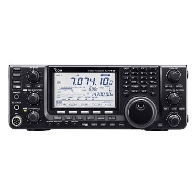 Radio móvil HF/50MHz, Rx 0.030 a 60.0 MHz, Tx 1.8-29.700MHz, USB 50-54MHz, modos de operación SSB, CW, RTTY, FM: 2-100W AM: 2-27W